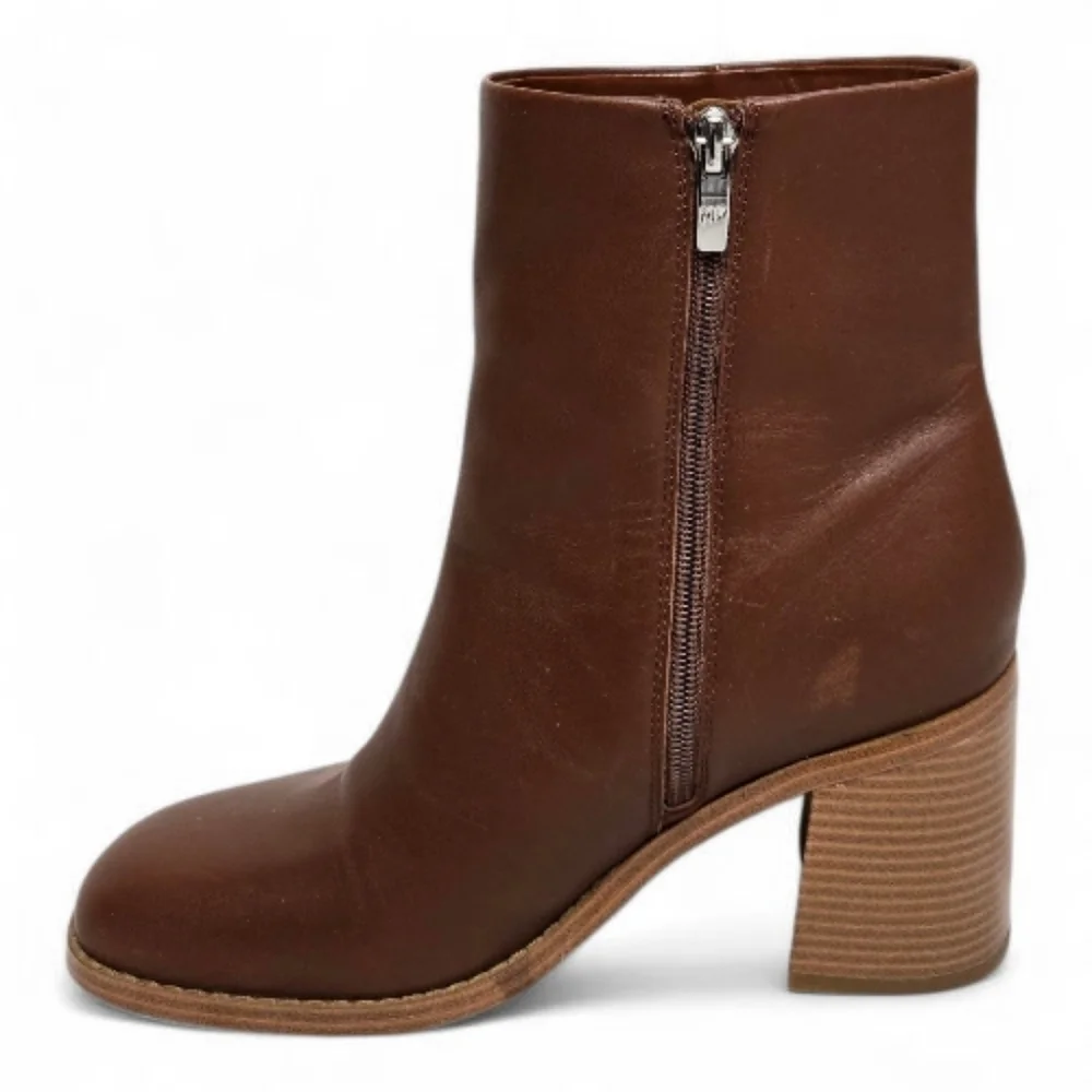 MARC FISHER Lysia leather cognac stacked heel booties‎ 9
